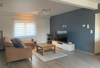 Le Renard has Balcony rooms