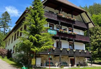Waldblick Ferienwohnungen has Balcony rooms