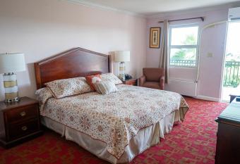 Arawak Bay: Inn at Salt River has Balcony rooms