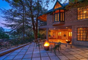 StayVista at Paris Villa has Balcony rooms