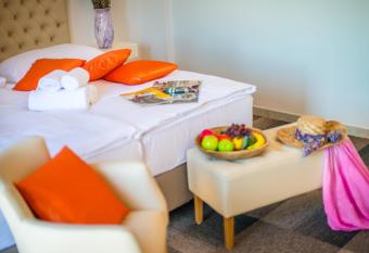 Hotel Villa Vrsar has Balcony rooms