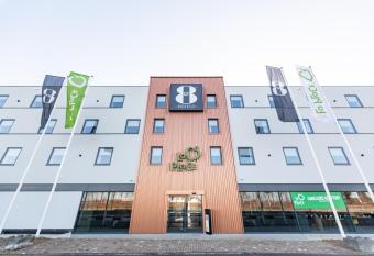 Gr8 Hotel Maastricht Aachen Airport allows 18 year olds to book a room