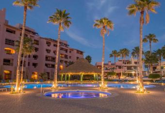 Marina Pinacate C-501 has rooms with a private hot tub