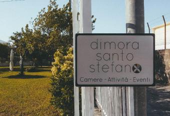 Dimora Santo Stefano has Balcony rooms