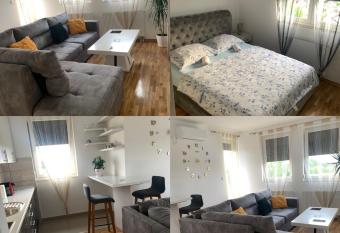 Apartment M&G Lux has Balcony rooms