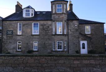 Hay Lodge has Balcony rooms