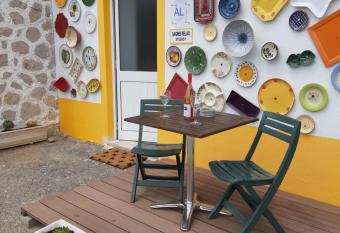 Sagres Relax Studios allows 18 year olds to book a room