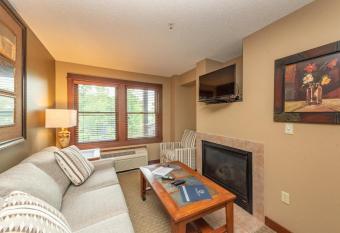 A121 One Bedroom Lake View has Balcony rooms