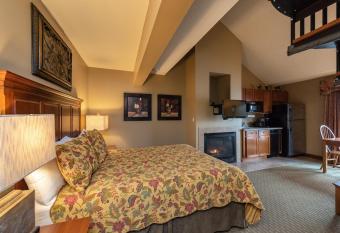 A313 Studio & Loft Lake View has Balcony rooms