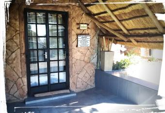 Matlapeng Country Estate has Balcony rooms