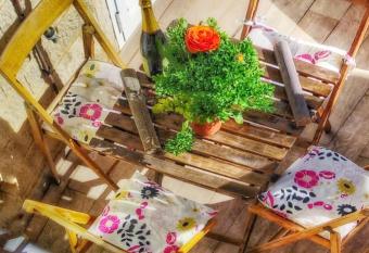 Bungalow soleado a 100 metros de La Playa has Balcony rooms