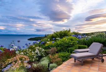 Lake Vista Lodge has Balcony rooms