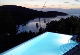 Apartments Villa Sonia & Teo Hvar has Balcony rooms