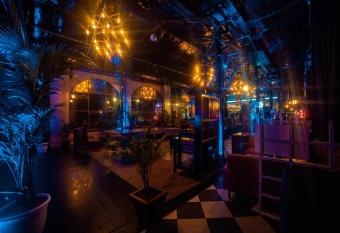 HOTEL VARUNA has Balcony rooms