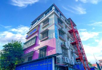 FabExpress Sai City Inn allows 18 year olds to book a room