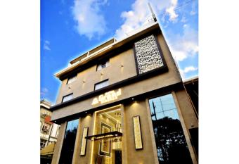 Hotel Grand Girdhar has Smoking rooms