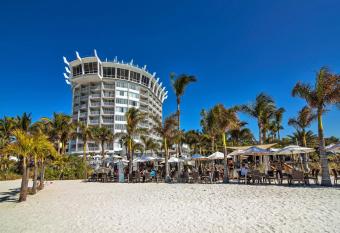 Bellwether Beach Resort has Balcony rooms