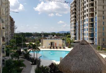 Piscina & Descanso - Puerto Azul- con todas las comodidades! has Balcony rooms