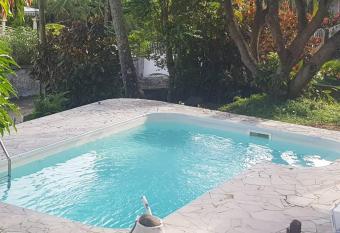 Les Gites L archipel - gite Les Saintes has Balcony rooms