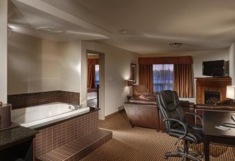 Canalta Hotel Melfort allows 18 year olds to book a room