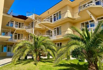 Mini hotel Diva has Balcony rooms