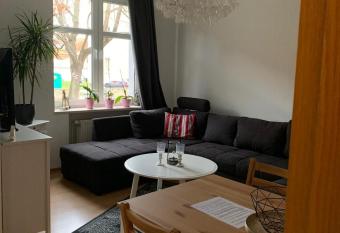 Albertine allows 18 year olds to book a room