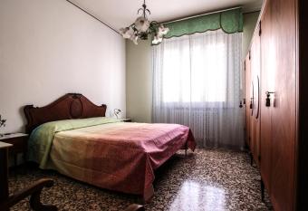 Residenza Parco Ducale 2 has Balcony rooms