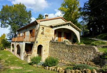 Casale La Pineta has Balcony rooms