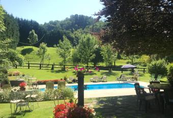 Agroturismo Anziola has Balcony rooms