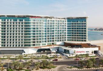 Hampton by Hilton Marjan Island allows 18 year olds to book a room