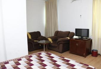                                                     has rooms with a private hot tub