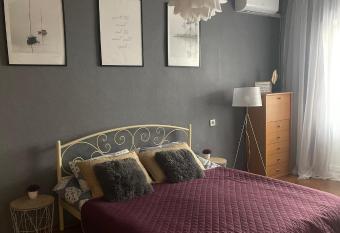 Apartment for a pleasant stay allows 18 year olds to book a room