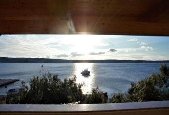 APARTMANI KRISTIJAN has Balcony rooms