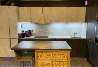 La Marine - Balcon- Chargeur voiture - 5 personnes has Balcony rooms