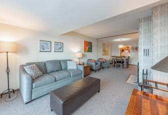 101B One Bedroom One Bath has Balcony rooms