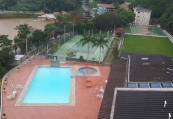 FLAT CONJUGADO CAVALINHO BRANCO o has Balcony rooms