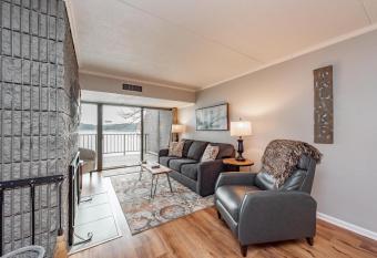 201B One Bedroom One Bath has Balcony rooms