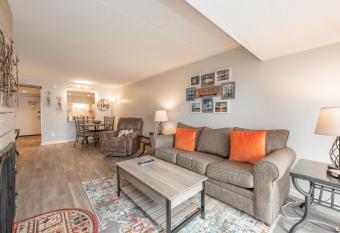 204B One Bedroom One Bath has Balcony rooms