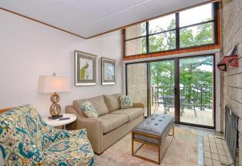 305E Three Bedroom Three Bath has Balcony rooms