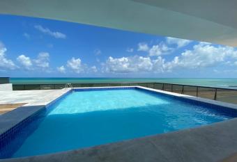 Flat beira mar, Olinda 4 Rodas 305 has Balcony rooms