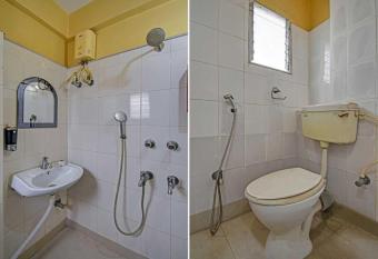 OYO Flagship 78267 City Inn allows 18 year olds to book a room