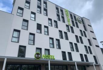 B&B HOTEL Champigny-sur-Marne allows 18 year olds to book a room