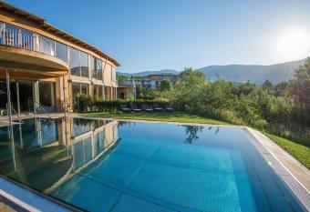 RETTER Bio-Natur-Resort has Balcony rooms