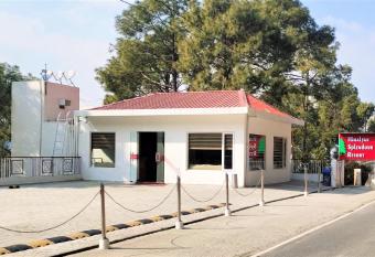 Himalayan Splendour Resort allows 18 year olds to book a room