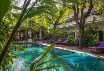 Arjuna Homestay has Balcony rooms