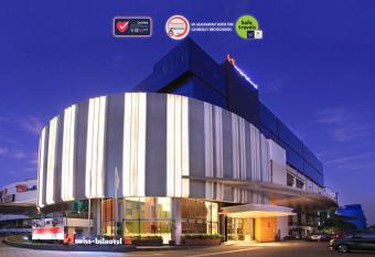 Swiss-Belhotel Cirebon has Smoking/Balcony rooms