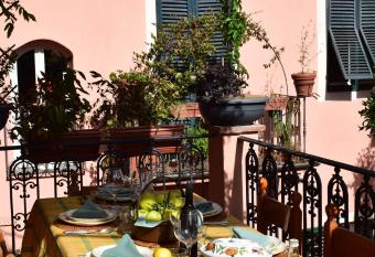 Il Carmine Charme & Terrace with AC allows 18 year olds to book a room