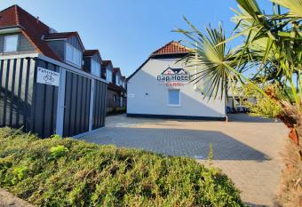 Gap Hotel has Balcony rooms