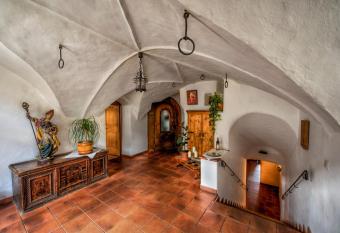 B  renwirth has Balcony rooms