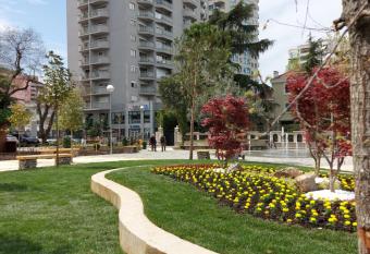 Mulaj Hotel has Balcony rooms